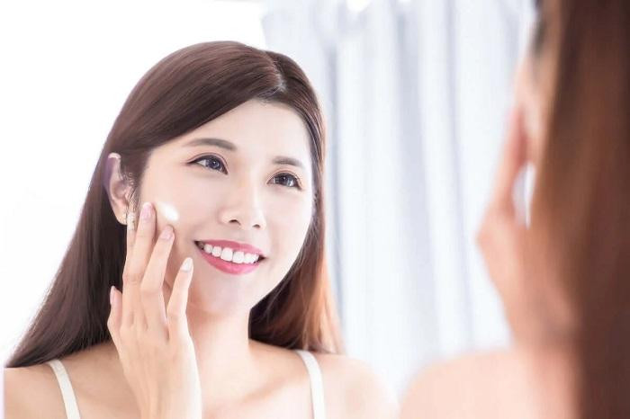 Top Kem Dưỡng Ẩm Cho Da Mụn Hiệu Quả Nhất Hiện Nay
