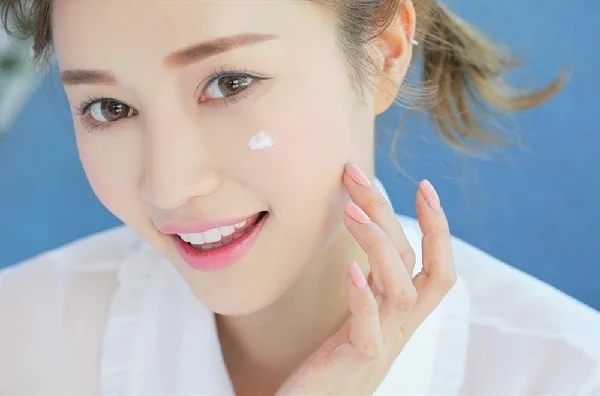 Sử dụng kem chống nắng Hàn Quốc đúng cách