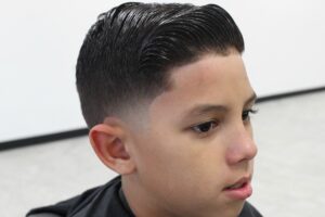 Kiểu tóc Comb-over cho bé trai ít tóc, lịch lãm và sành điệu
