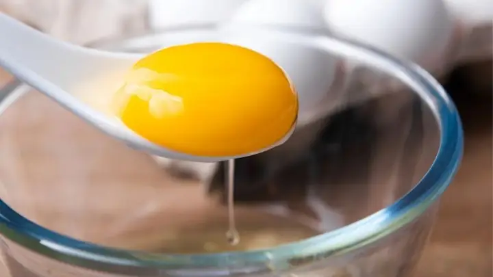 Thành phần dinh dưỡng trong lòng đỏ trứng gà