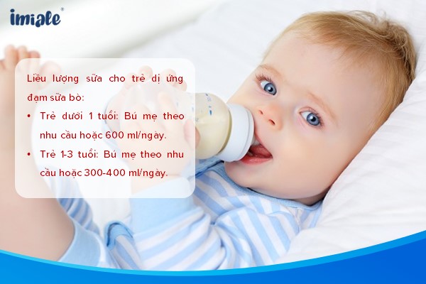 Lượng sữa cho trẻ dị ứng đạm sữa bò