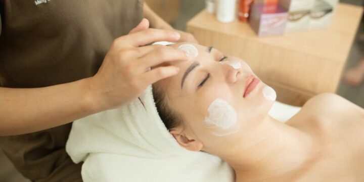 Mặt nạ kem dưỡng ẩm từ trái cây tự nhiên cho da khô