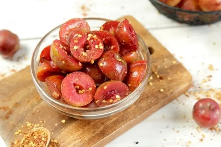 7Công thức món ngon từ mận