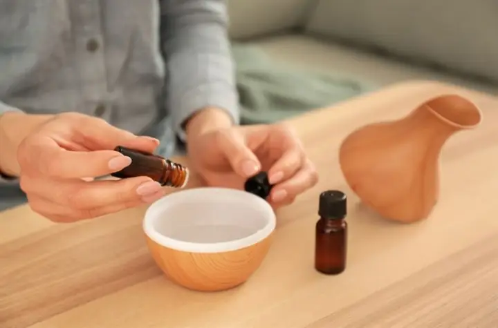Dùng tinh dầu xông phòng ngủ của bé