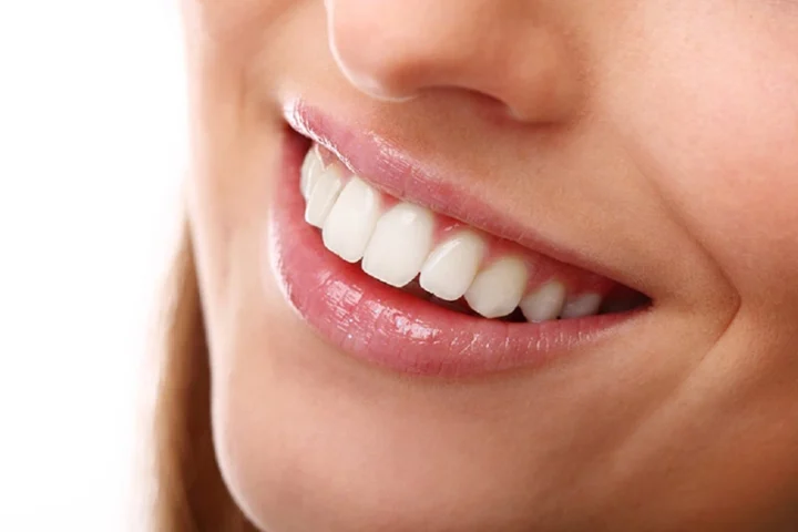 Ngậm Nước Muối Có Lợi Gì? Lợi Ích & Hướng Dẫn Sử Dụng Đúng Cách