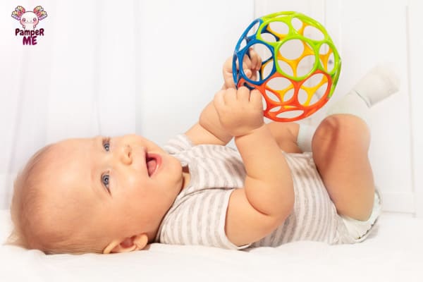Quá trình phát triển giác quan của trẻ dưới 1 tuổi