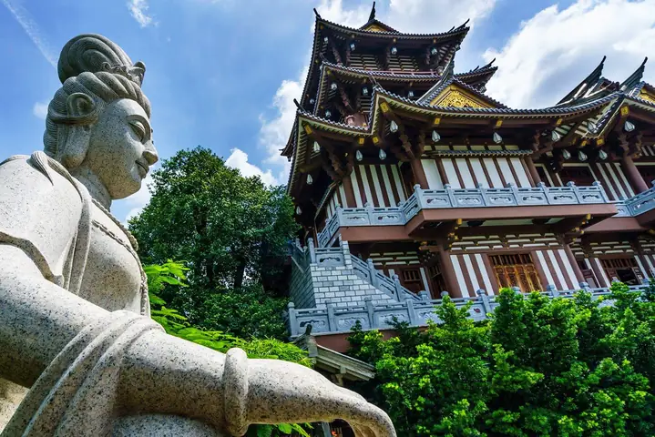 1. Tu viện Khánh An