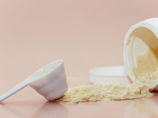 Sữa bột tốt nhất cho trẻ 1 tuổi: Lựa chọn dinh dưỡng toàn diện