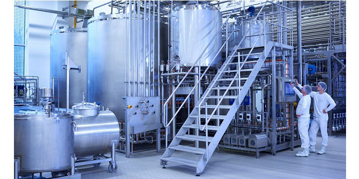 Nhà máy chế biến sữa hiện đại của FrieslandCampina sản xuất sữa Cô Gái Hà Lan Dâu