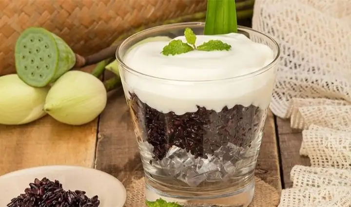 2Sữa chua nếp cẩm có tốt không?