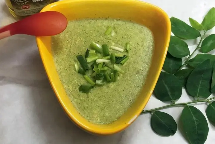 Cháo rau ngót cho bévới thịt gà