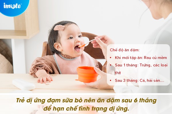 Trẻ dị ứng đạm sữa bò ăn dặm gì