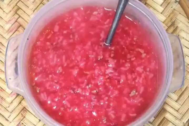 Cháo củ dền thịt bò cho bé