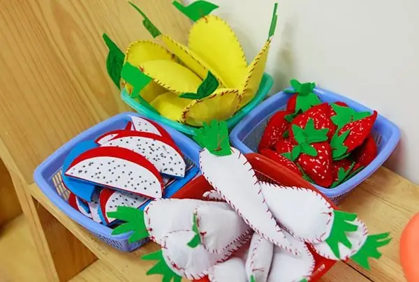 Đồ chơi handmade giúp bé chơi an toàn Đồ chơi handmade giúp bé chơi an toàn