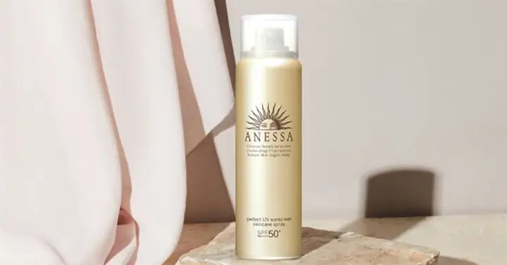 2.1 Xịt chống nắng Anessa Perfect UV Sunscreen Skincare Spray