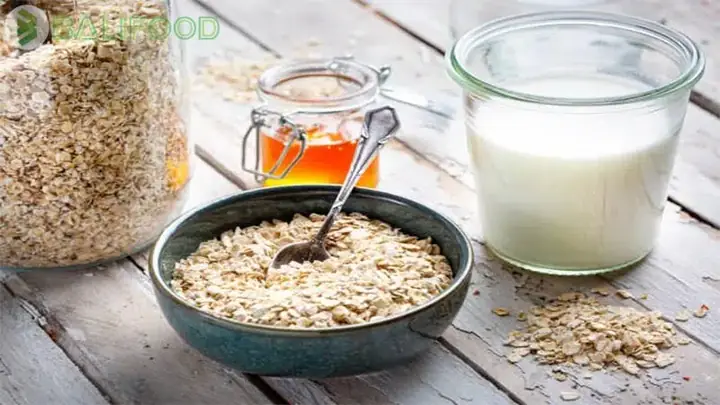 Yến mạch ăn sống được không?