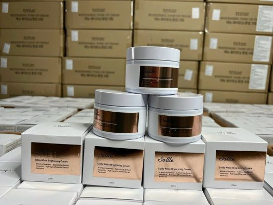Mỹ Phẩm Trắng Da Toàn Thân Hàn Quốc: Bí Quyết Chọn Lựa Hiệu Quả