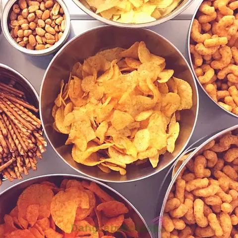 1. Ăn vặt tốt hay xấu?