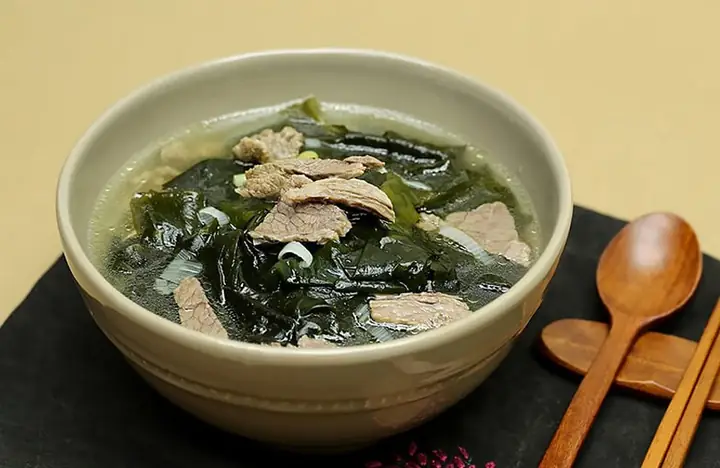 1.3 Canh rong biển bao nhiêu calo?
