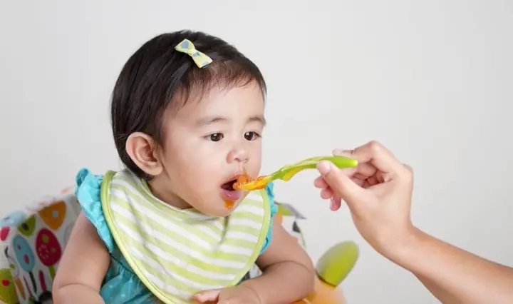 2Lượng ăn dặm cho bé 6 tháng