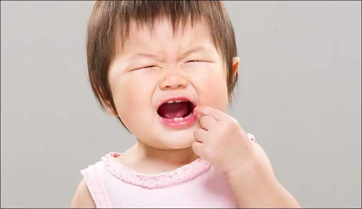 1Giai đoạn mọc răng của bé
