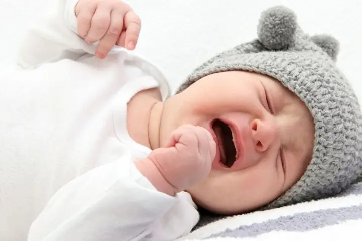 3Cách sơ cứu khi trẻ bị ngã đập đầu xuống đất