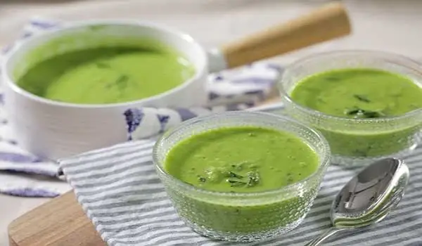 3. Cách nấu cháo cá hồi với cải bó xôi
