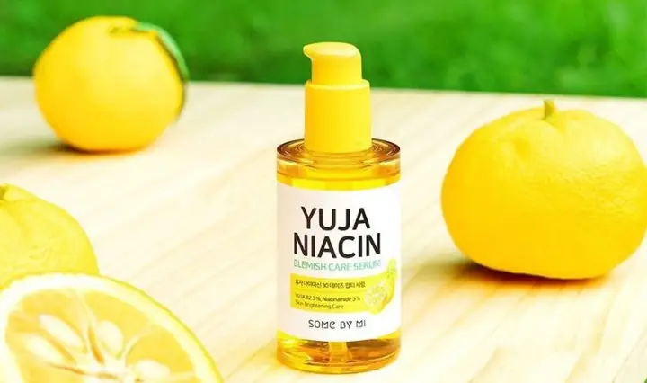 2.3. Bước 3: Thoa serum bổ sung dưỡng chất