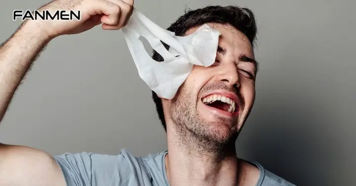 Đắp mặt nạ vào buổi sáng