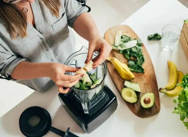 Sinh tố chuối mix rau bina