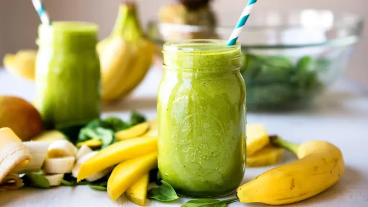 Sinh tố cần tây, dứa, chuối