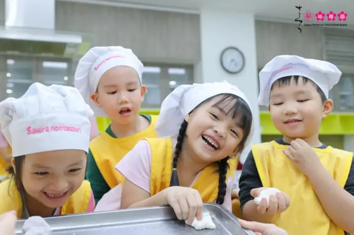 9. Thường xuyên hướng trẻ đến phản ứng tích cực 9. Thường xuyên hướng trẻ đến phản ứng tích cực