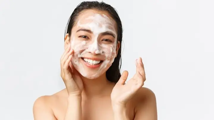 Lưu ý khi dùng sữa rửa mặt