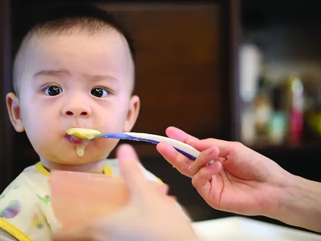 Đối với bé trên 6 tháng