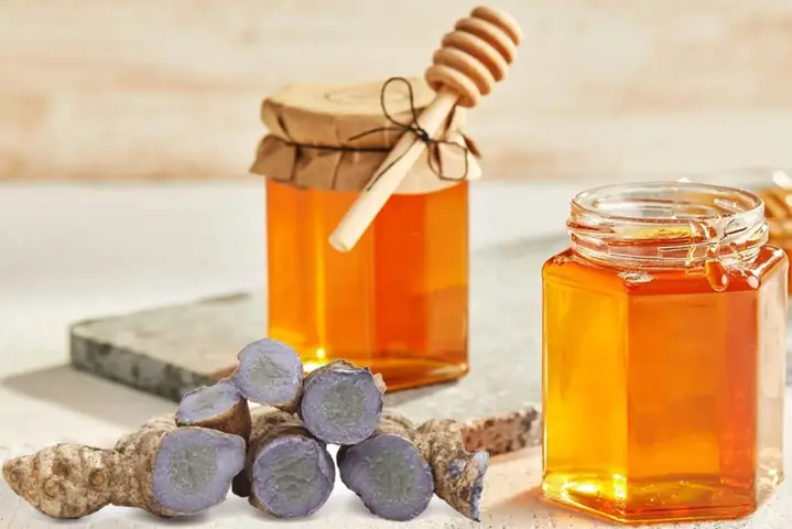 3.3. Cách làm nghệ đen ngâm mật ong chữa dạ dày 3.3. Cách làm nghệ đen ngâm mật ong chữa dạ dày