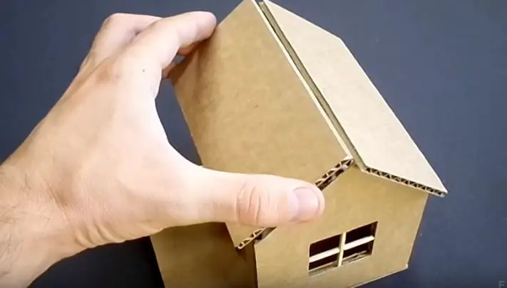 Hướng dẫn cách làm ngôi nhà bằng giấy carton đơn giản tại nhà