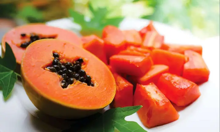 Bước 1: Sơ chế đu đủ