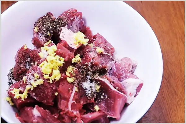 Ướp thịt bò