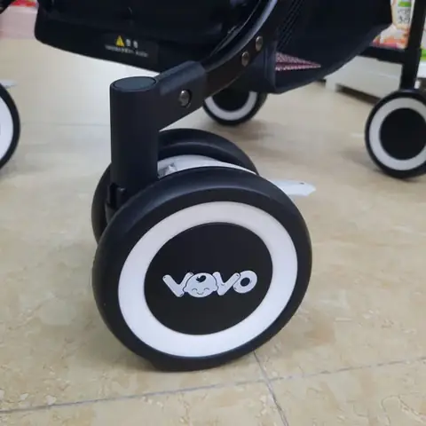 Hệ thống 4 bánh xe xoay 360 độ