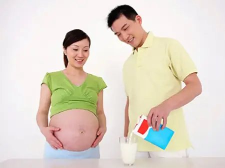 cách uống sữa bầu hợp lý