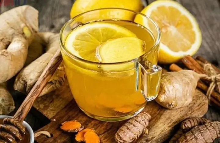 3.2. Trị ho cho trẻ bằng mật ong và gừng
