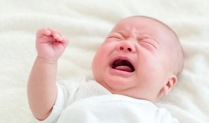 5Trẻ sơ sinh bị giãn dạ dày