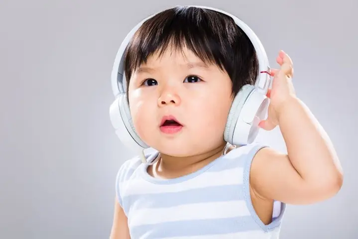 2.4. Tên đệm hay cho tên Hoàng