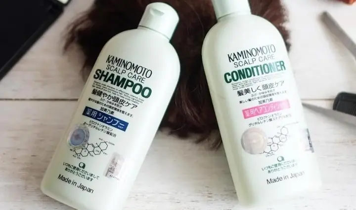 3.3. Dầu gội Kaminomoto Medicated Shampoo