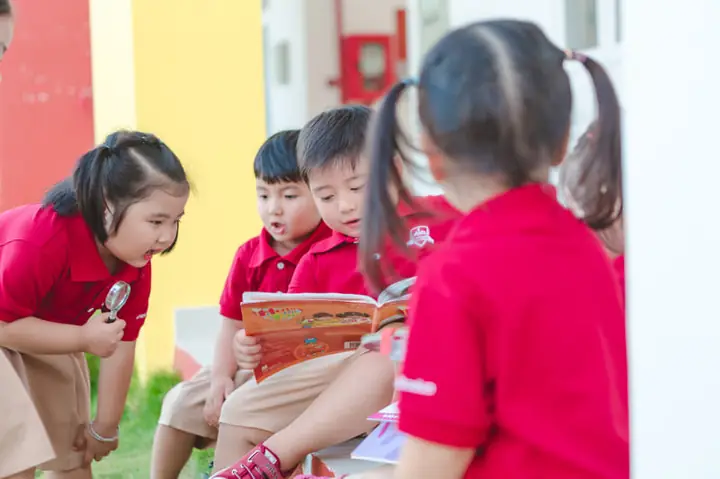 2.1. Dạy trẻ học thuộc lòng bảng chữ cái