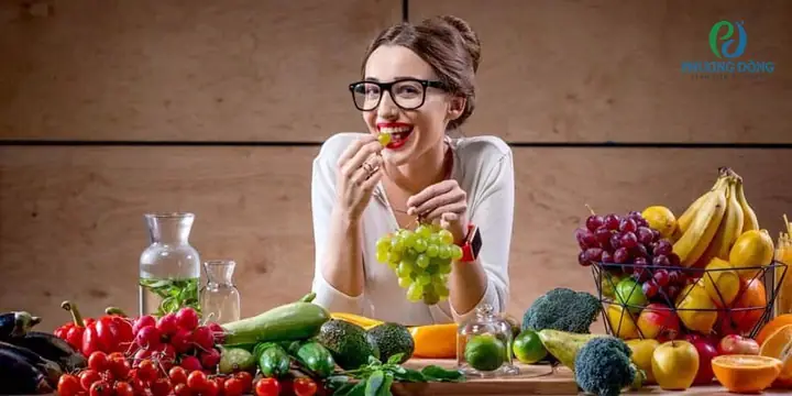 Đến kỳ kinh nguyệt chị em nên bổ sung nhiều trái cây.