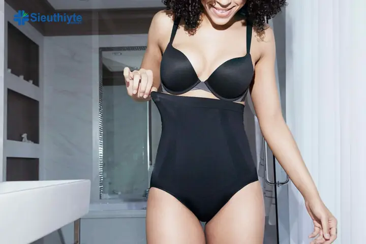 Đeo đai nịt bụng vào buổi sáng được không?
