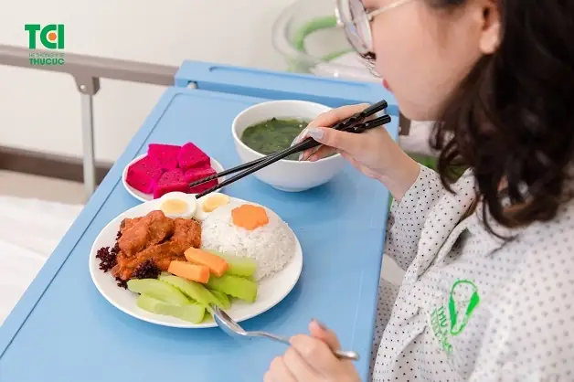 2.3. Đồ mang đi sinh mổ không thể thiếu đồ dùng cho bé