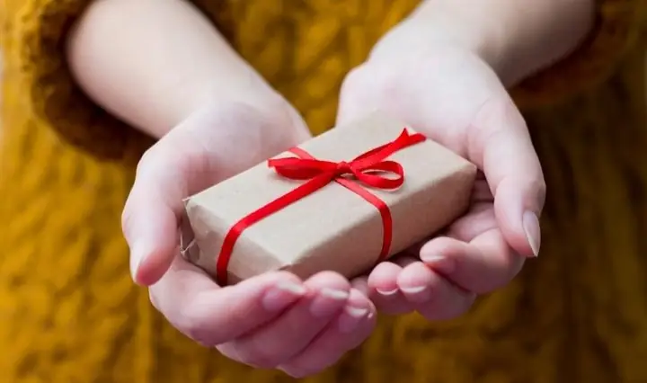 1Ý nghĩa quà tặng cho phụ nữ mới sinh