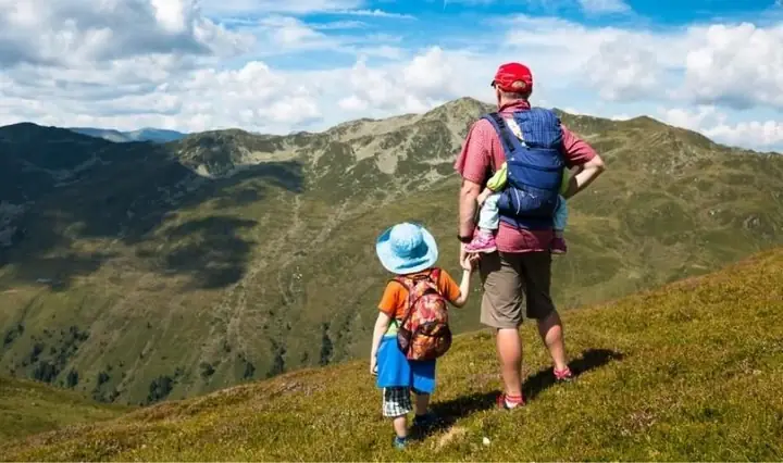 2.3. Địu em bé dạng balo